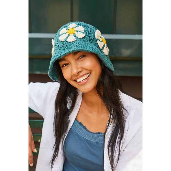 Pachamama Daisy Cotton Bucket Hat Teal-elevate your sole