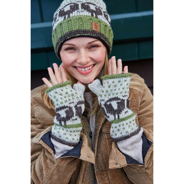 Pachamama Herdwick Sheep Handwarmer Oatmeal-elevate your sole