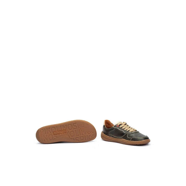 Pikolinos Aranjuez U9F-6363C2 unisex Spanish pine leather lace-up trainers with black and tan color, rubber sole.