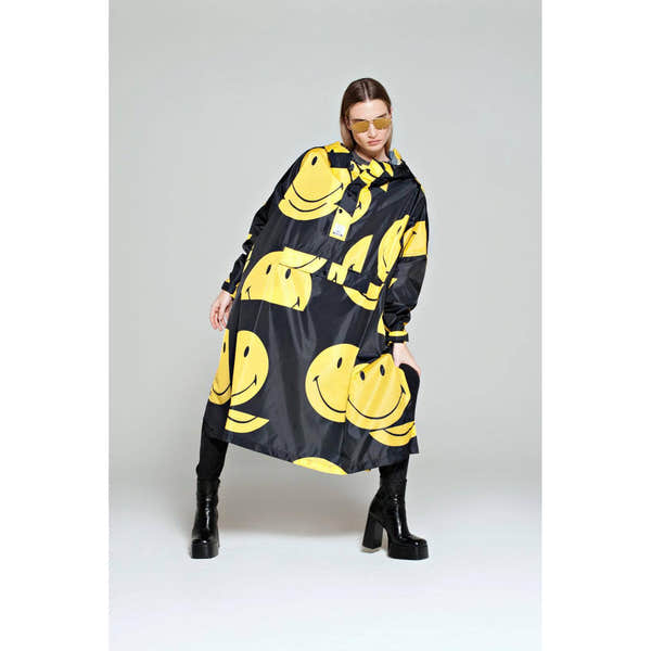 Rainkiss All Smiles x Smiley Black Rain Poncho-elevate your sole
