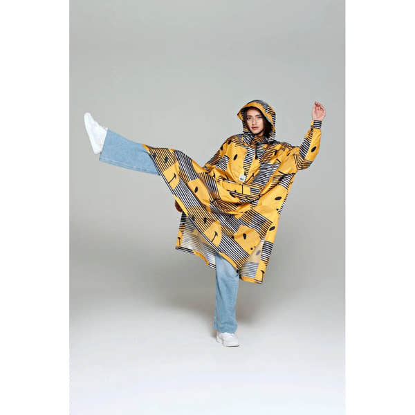 Rainkiss Sunset x Smiley Yellow Rain Poncho-elevate your sole