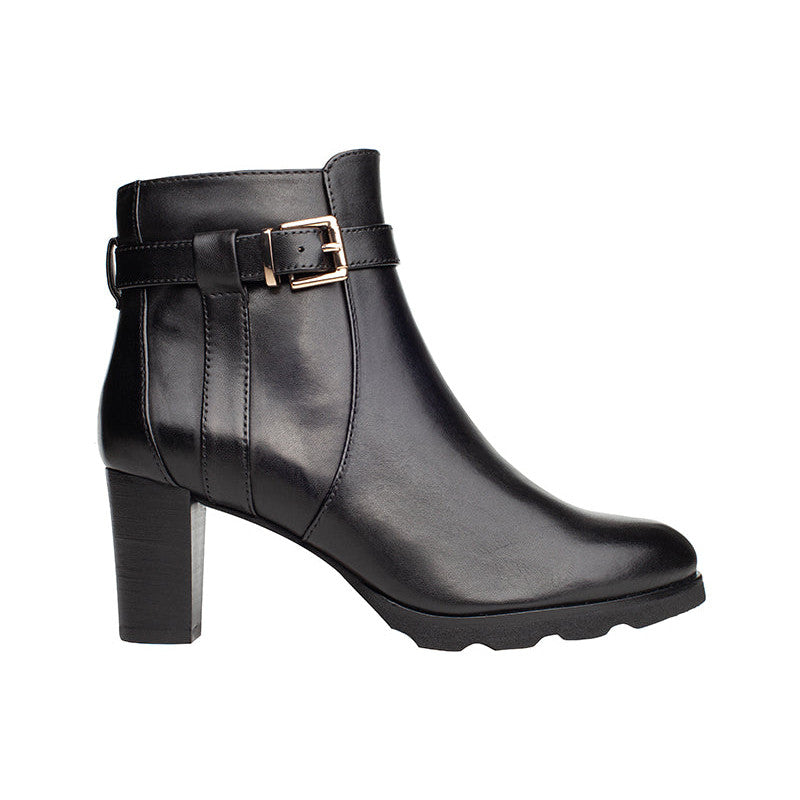Regarde Le Ciel Patricia-84 Ladies Black Leather Side Zip Ankle Boots-elevate your sole