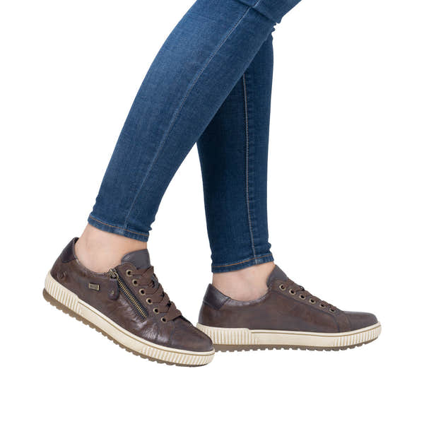Remonte D0700-25 women's wide brown leather water-resistant shoes with zip and lace-up closure, casual sporty design.