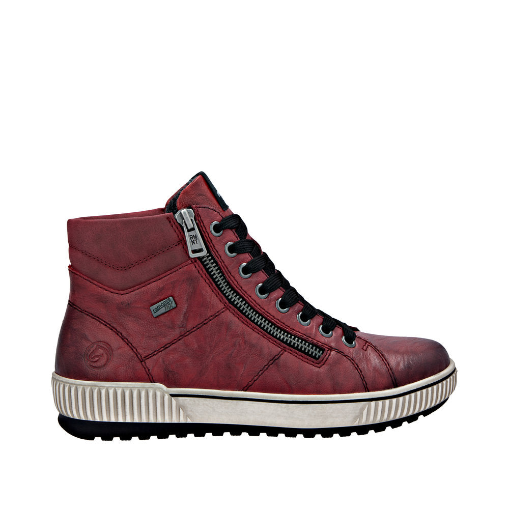 Remonte D0772-36 women's red water-resistant leather ankle boots with zip and lace-up closure, chunky rubber sole.