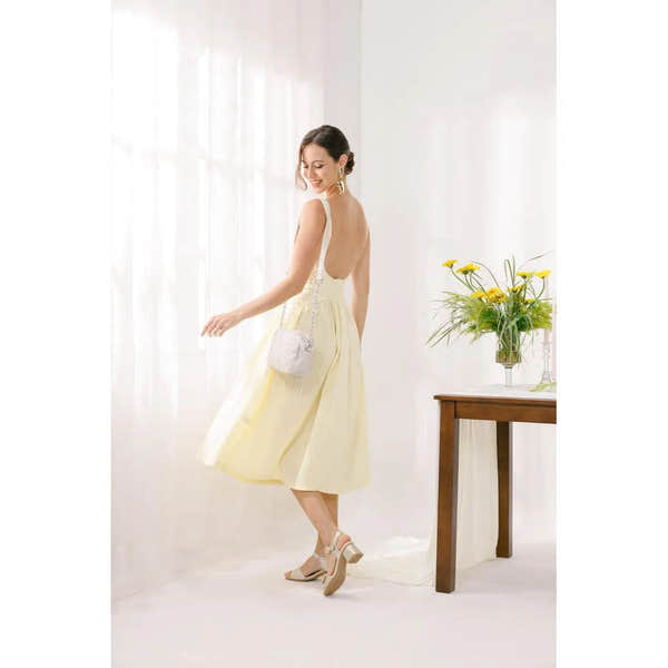 Remonte D1K54-90 ladies pale gold leather touch-fastening sandals, stylish open-toe shoes with a chunky heel and ankle strap.
