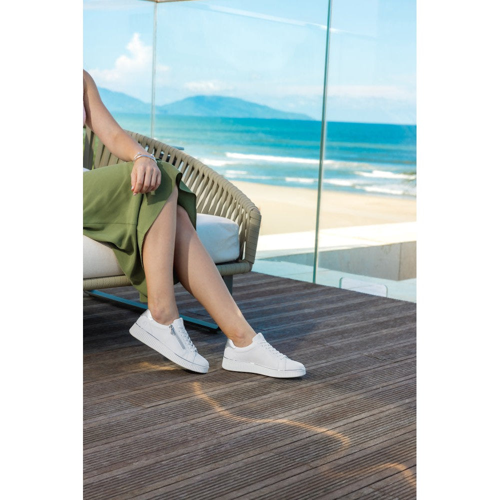 Remonte D2E01-80 ladies wide fit white leather sneakers with zip and lace-up design, ideal for casual and stylish wear.