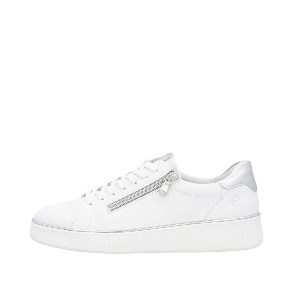 Remonte D2E01-80 women's wide white leather trainers with zip and lace-up design, chunky sole, and stylish silver accents.
