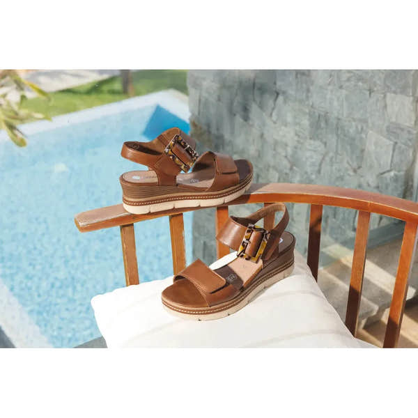 Remonte D2L53-24 women's brown leather touch-fastening sandals with buckle straps and chunky sole.