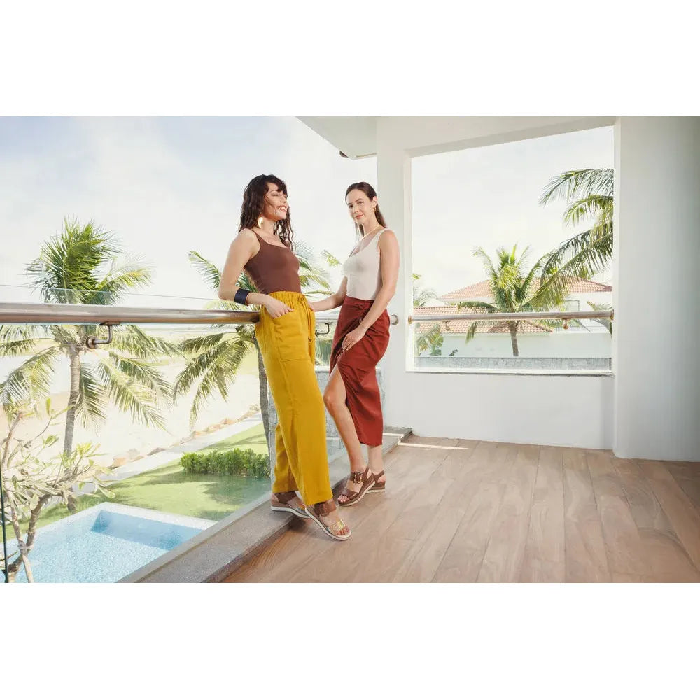Remonte D2L53-24 ladies brown leather touch-fastening sandals, stylish open-toe footwear with wedge heels and adjustable straps.