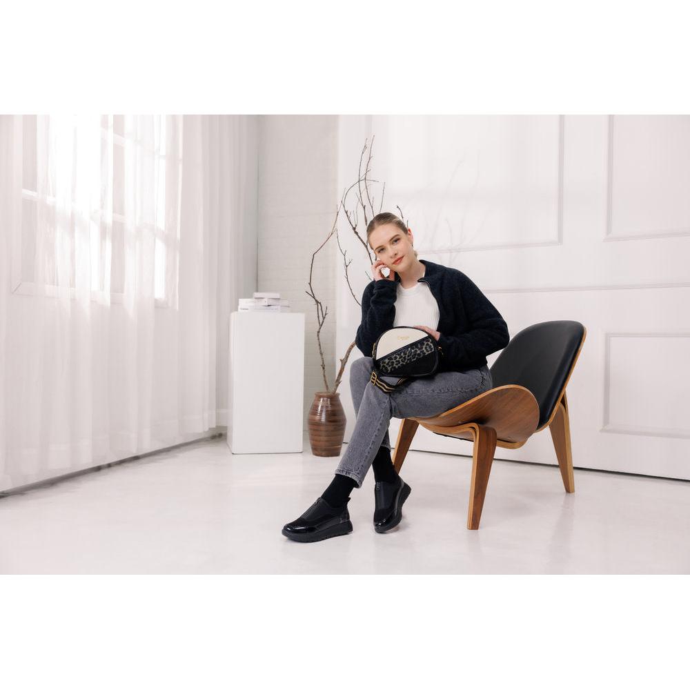 Remonte D2V01-04 women's wide black textile vegan front zip shoes, stylish and comfortable footwear for everyday wear.