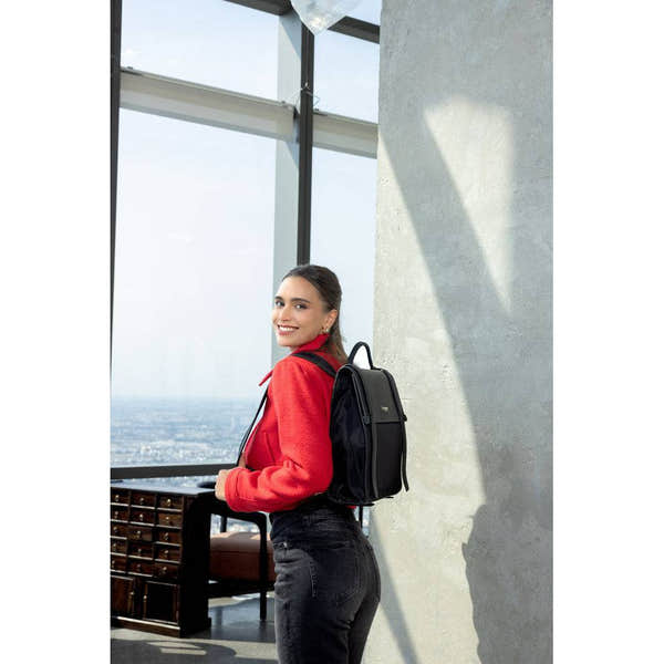 Remonte Q0532-00 Handbag Black Handbag-elevate your sole