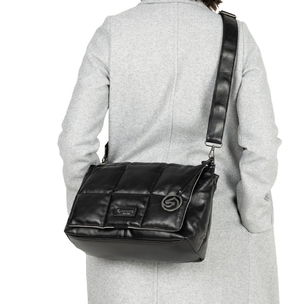 Remonte Q0716-00 Black Cross Body Handbag-elevate your sole