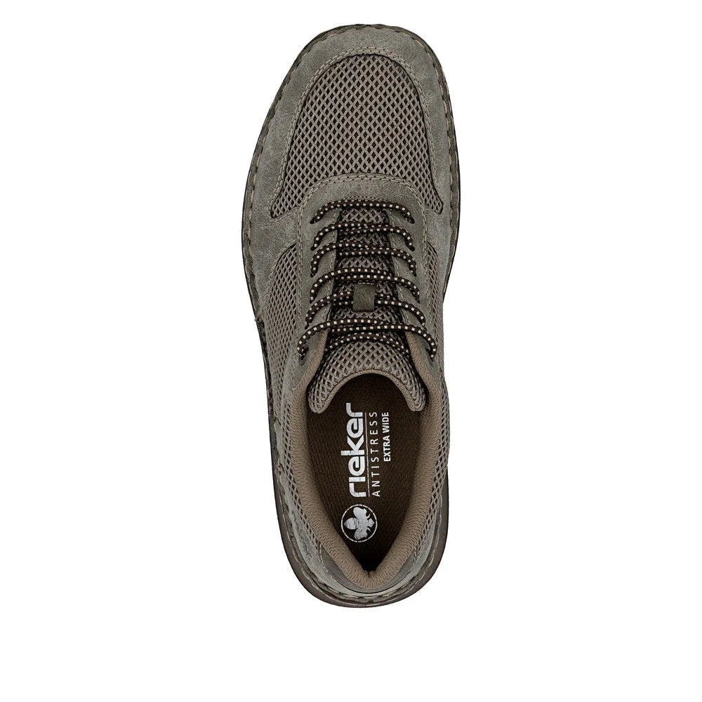 Gray men's wide elasticated mesh sneaker with lace-up closure and cushioned collar, featuring a sturdy rubber sole.