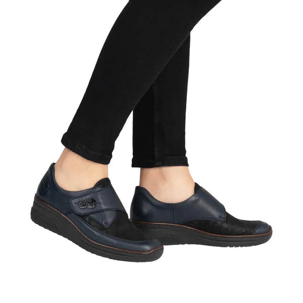 Rieker 487C0-15 ladies blue leather touch-fastening shoes with adjustable strap and cushioned sole.