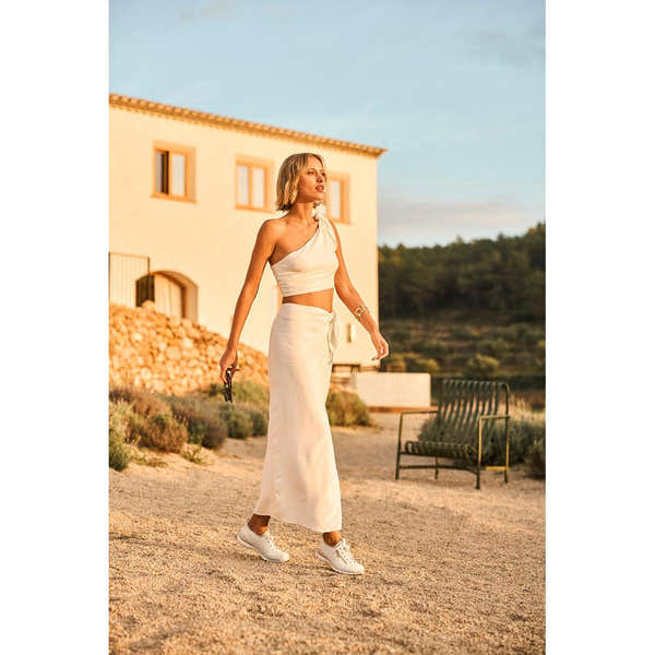 Rieker L32F1-80 women's white elasticated shoes, casual slip-on sneakers, comfortable and stylish for everyday wear.