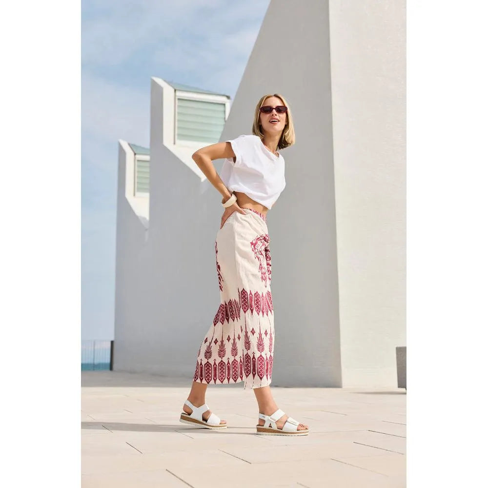 Rieker V4181-80 women's wide white touch fastening sandals, strappy summer footwear with a comfortable sole.
