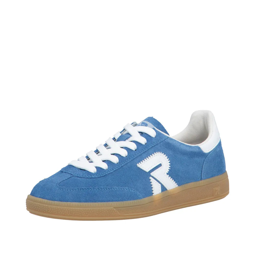 Light blue suede lace-up trainers with white accents and a tan rubber sole.