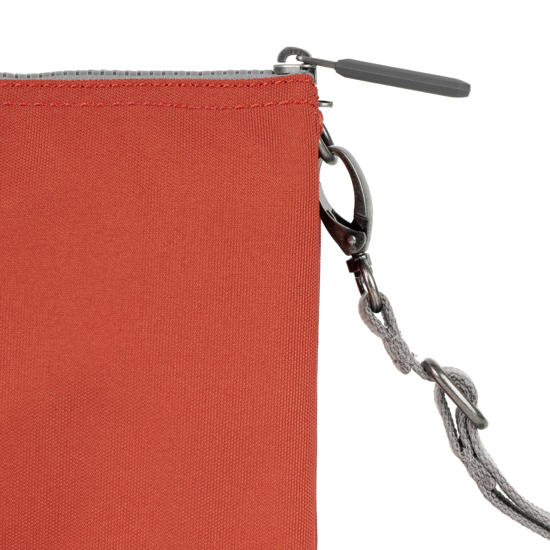 Roka Carnaby Crossbody XL handbag in Rooibos recycled canvas with black zipper and adjustable gray strap.