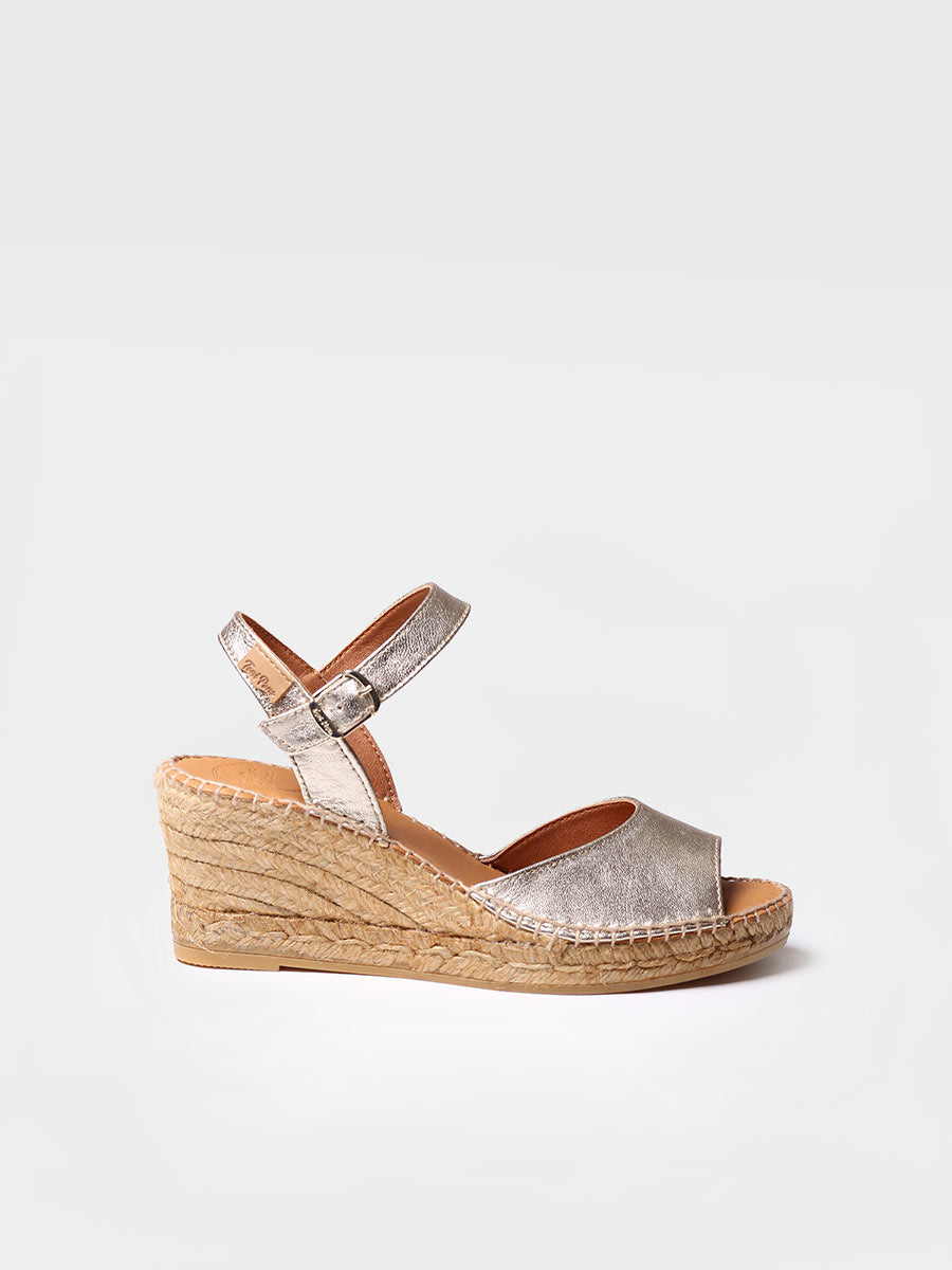 Toni Pons Sia-P Ladies  Spanish Platinum Leather Buckle Sandals