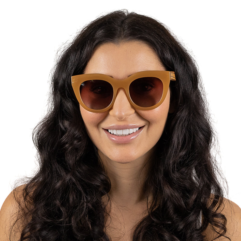 SOEK Milla Caramel Gradient Lens Walnut Arms-elevate your sole