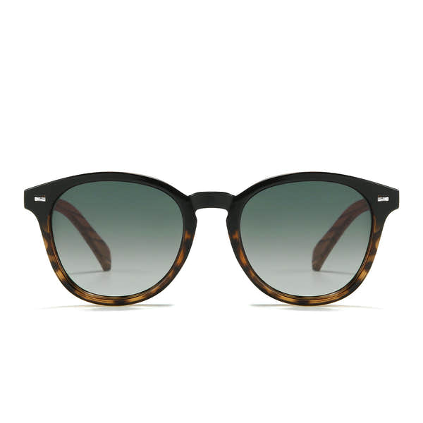 SOEK Taine black tortoise sunglasses with khaki lenses and walnut arms, stylish round frame, UV protection, and trendy tortoise design.