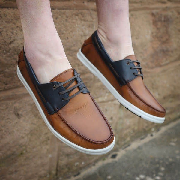 Savelli 1760 Mens Tan/Blue Leather Deck Shoes - elevate your sole