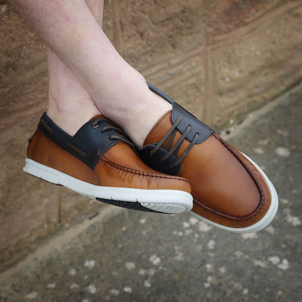 Savelli 1760 Mens Tan/Blue Leather Deck Shoes - elevate your sole