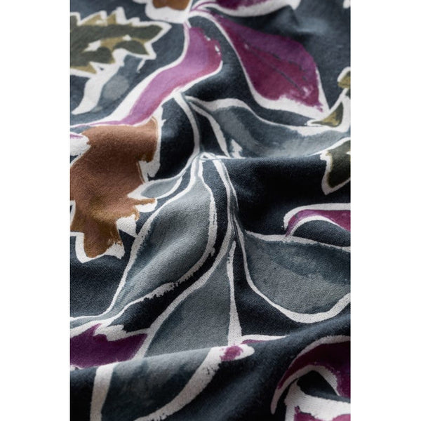 Seasalt 3/4 Appletree Top Inked Foliage Onyx-elevate your sole