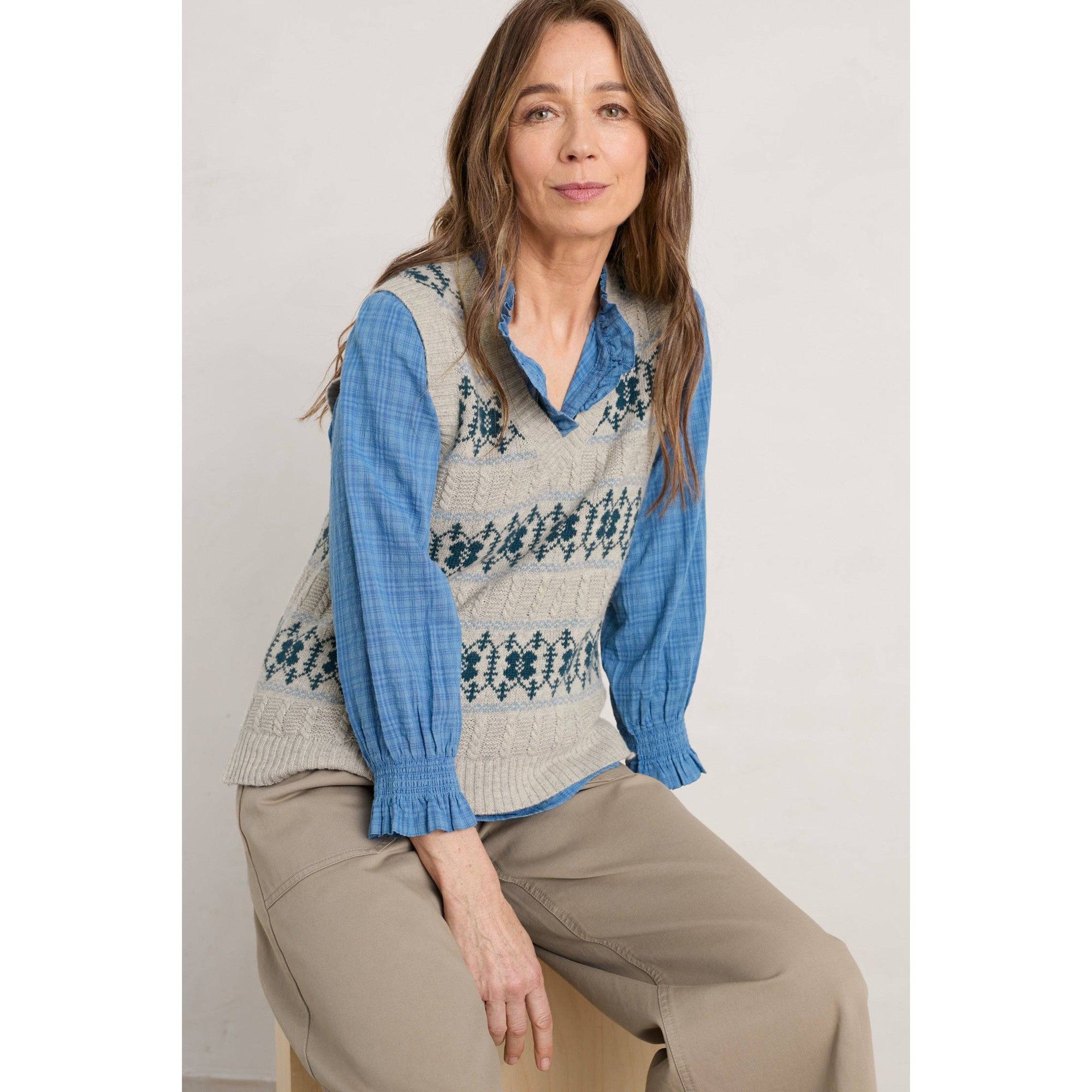 Seasalt Partridge Vest Porcelain Aran Cornflower-elevate your sole