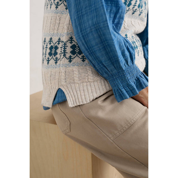 Seasalt Partridge Vest Porcelain Aran Cornflower-elevate your sole