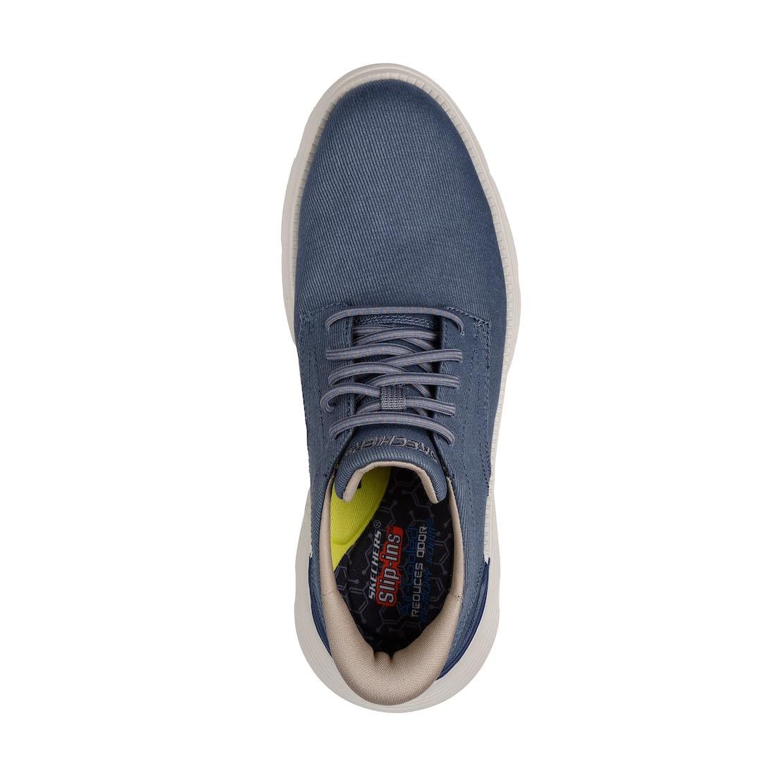 Skechers Garza Clive men's blue textile lace-up trainers with cushioned insole and sporty design.