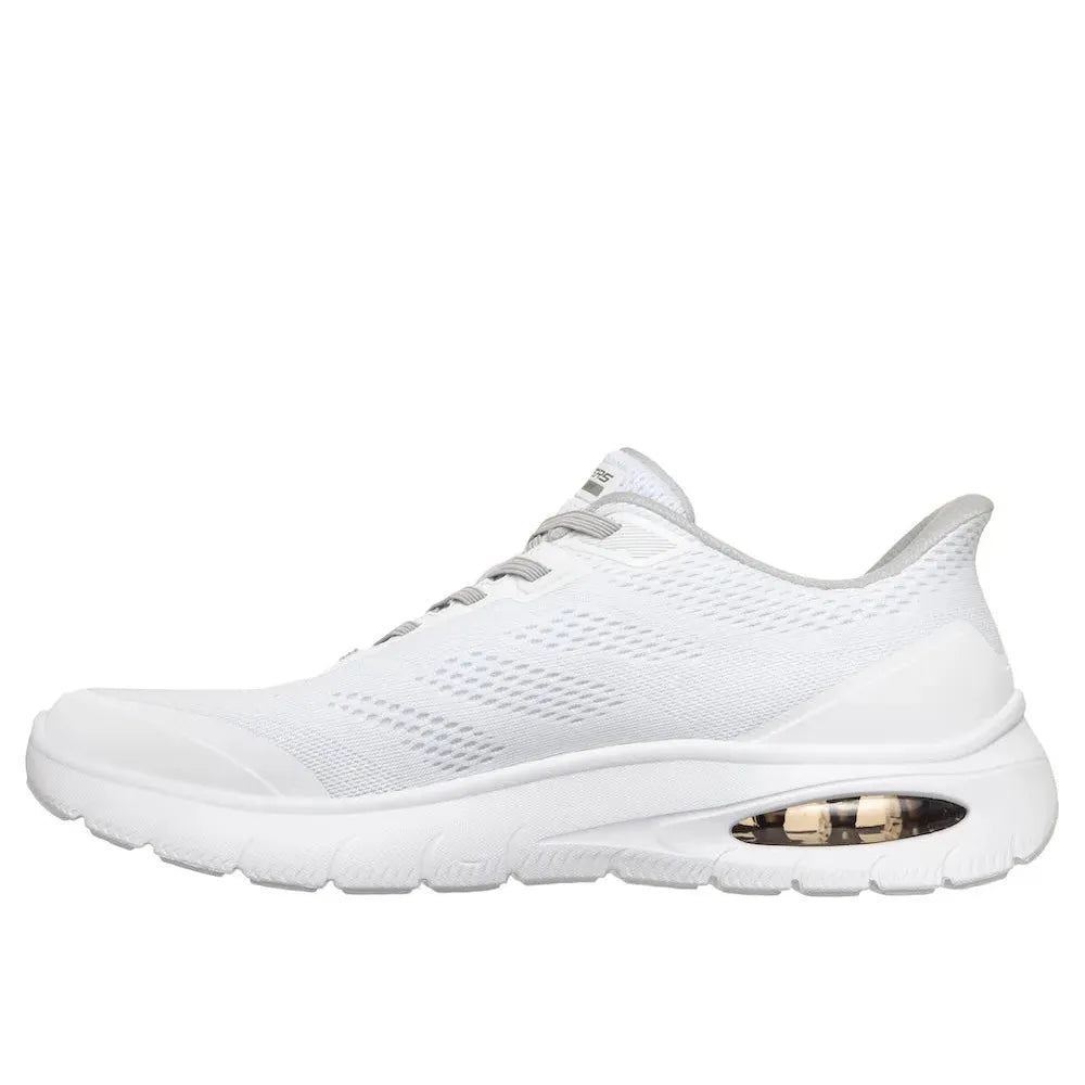 Skechers Skech-Air Summits men's white vegan slip-on trainers with breathable mesh upper and cushioned air sole.