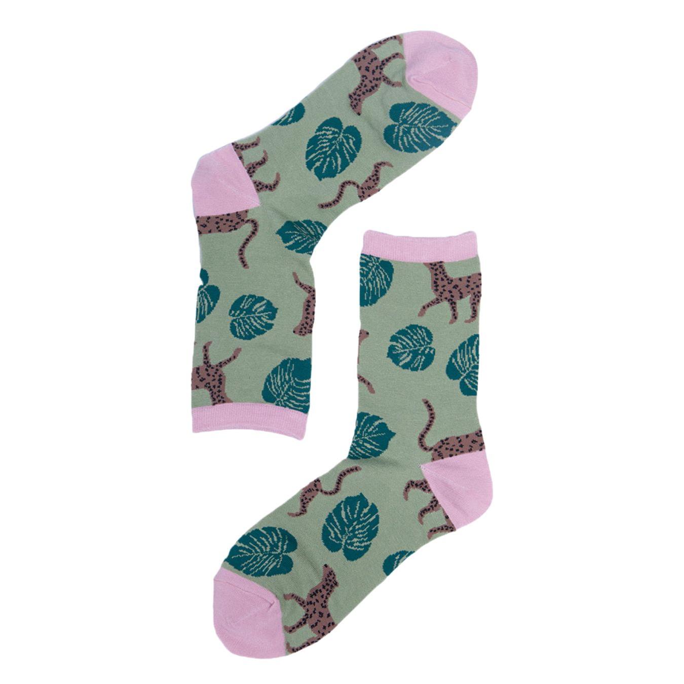 Sock Talk green bamboo leopard print cheetah ankle socks with pink accents.