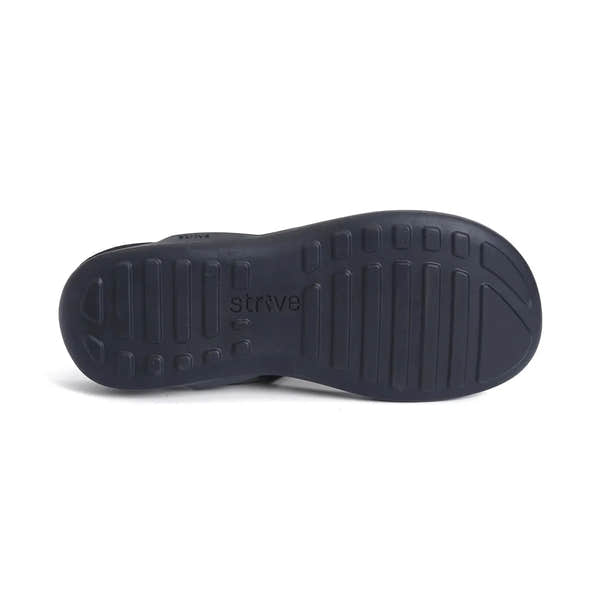 Black Strive Drift ladies sandals with arch support and touch fastening, featuring slip-resistant sole and casual design.
