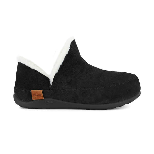 Strive Geneva women's black leather slip-on slippers with arch support and white fur lining.
