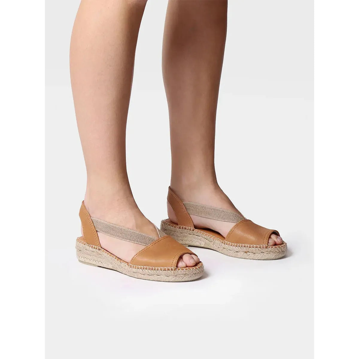 Toni Pons Etna women's Spanish tan leather slip-on espadrille sandals with elastic strap and jute sole.
