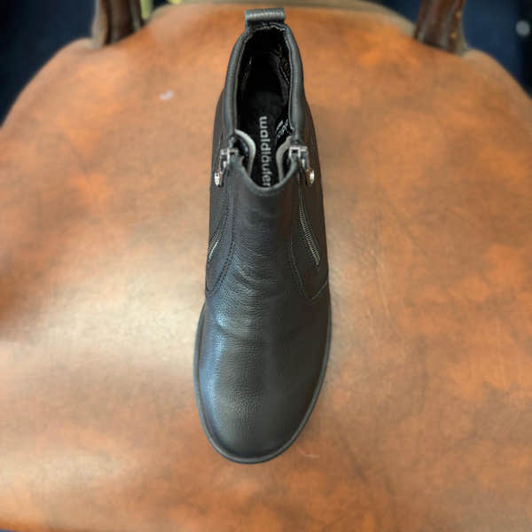 Waldlaufer women's black leather ankle boots with twin zips, arch support, wide fit, and stylish design.