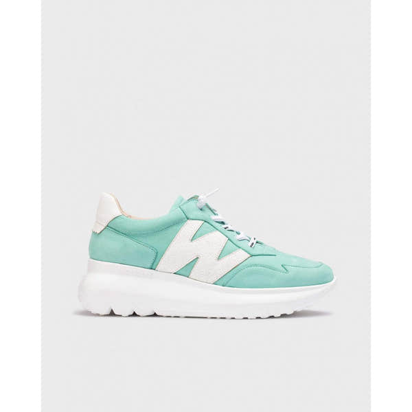 Wonders A-4002 Ladies Sea Off White Nubuck Lace-Up Trainers with white sole and stylish design.