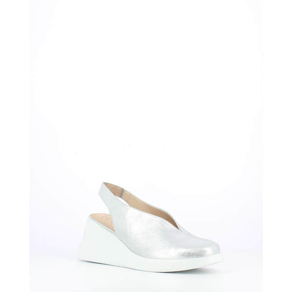 Wonders G-6607 Glitter Ladies Spanish Silver Leather Pull On Sandals-elevate your sole