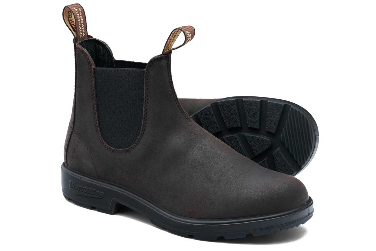 Blundstone 2610 dark brown Chelsea boot, paired boots and outsole view