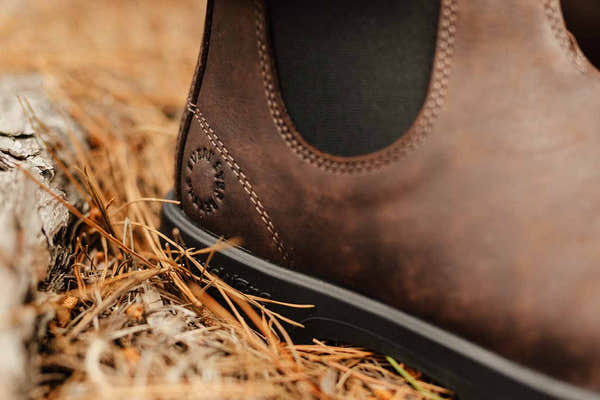 Blundstone 2647 mahogany nzl Chelsea boot, detail and lifestyle view 3
