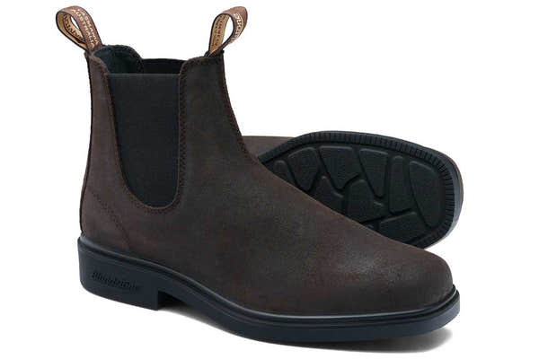 Blundstone 2678 dark brown Chelsea boot, paired boots and outsole view