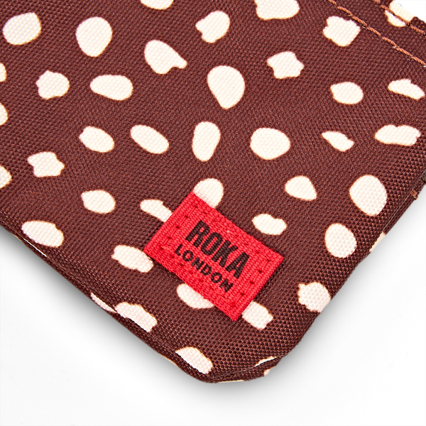 Roka Carnaby Wallet Brown Dot Small, logo detail (7)