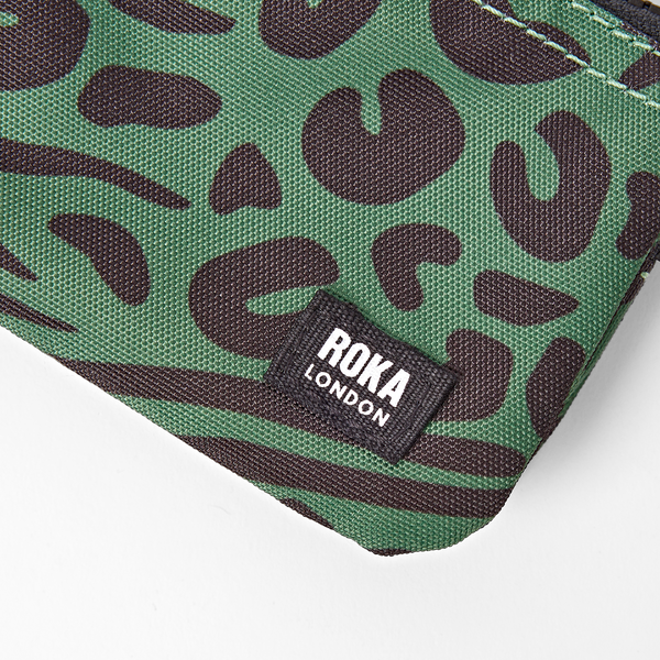 Roka Carnaby Wallet Mixed Animal Artichoke Small, logo detail (7)