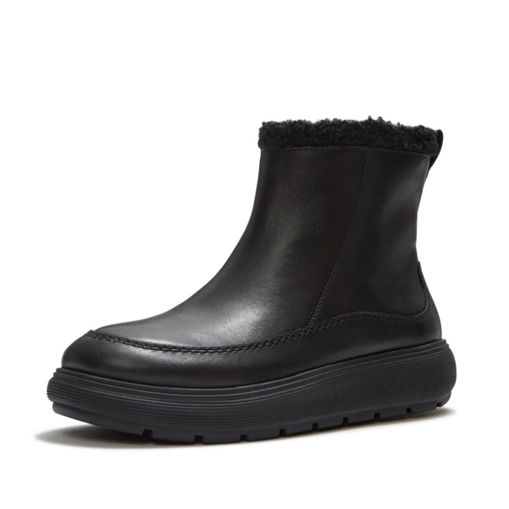 FitFlop ABR-090, All Black, three-quarter view.
