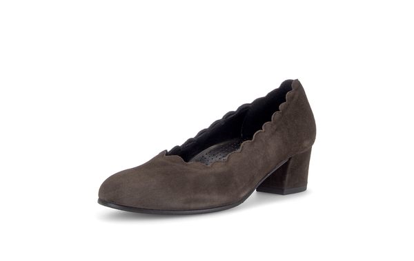 Gabor 3006.01.004 Gigi in mocca brown, front three-quarter view.