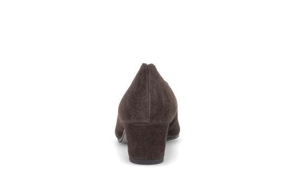 Gabor Gigi mocca brown scalloped court shoes, rear view.