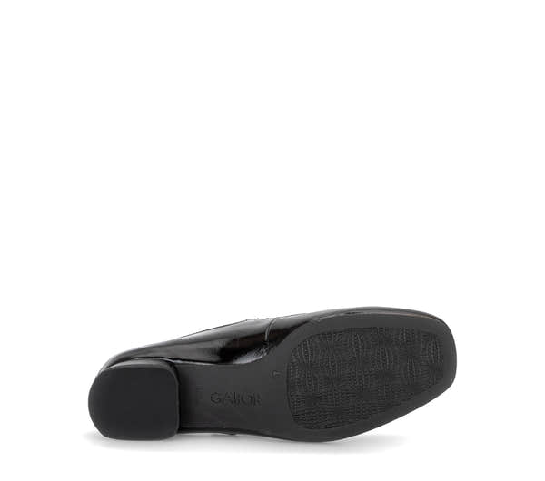 Gabor Iggy black mary jane shoes, sole view.