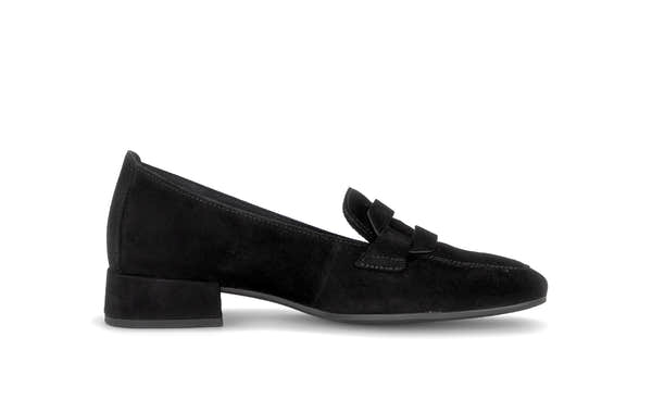 Gabor Great black loafers, inner side view.
