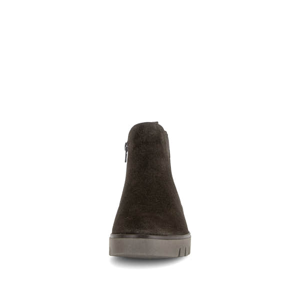 Gabor Dublin mocca brown side zip ankle boots, front view.